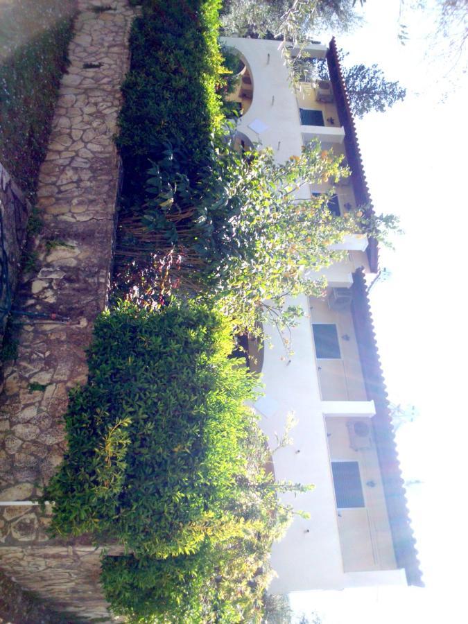 Villa Thomas Agios Georgios Pagon Exteriér fotografie