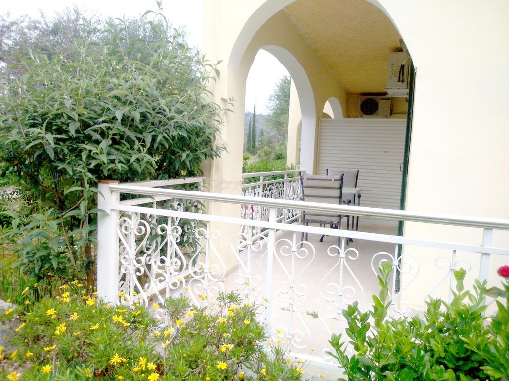 Villa Thomas Agios Georgios Pagon Exteriér fotografie
